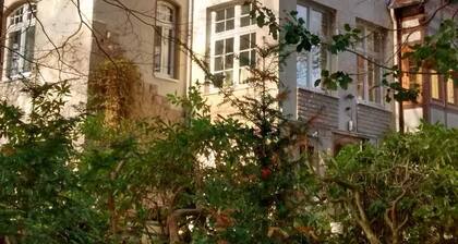 Résidence "Villa Short" - Villa Court