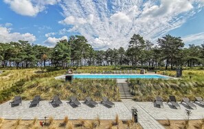 Indoor pool - Amazing apartment in Prora/Rügen (Prora/Rügen)