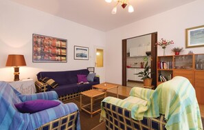 TV - 2 bedroom cozy apartment in Rovinj (Rovinj)