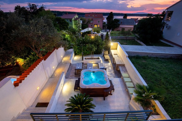 pool