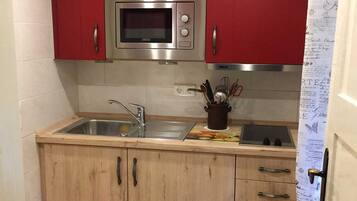 Kühlschrank, Mikrowelle