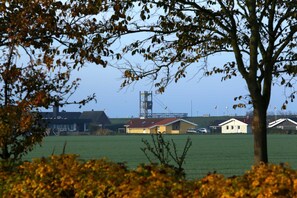 Unclassified image, 2 of 19, button