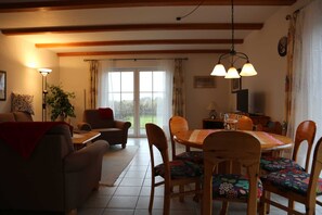 Unclassified image, 5 of 19, button