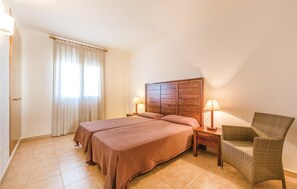 3 bedrooms, travel crib, free WiFi