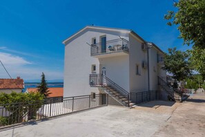 Exterior - Holiday apartment with pool and sea view (Dramalj)