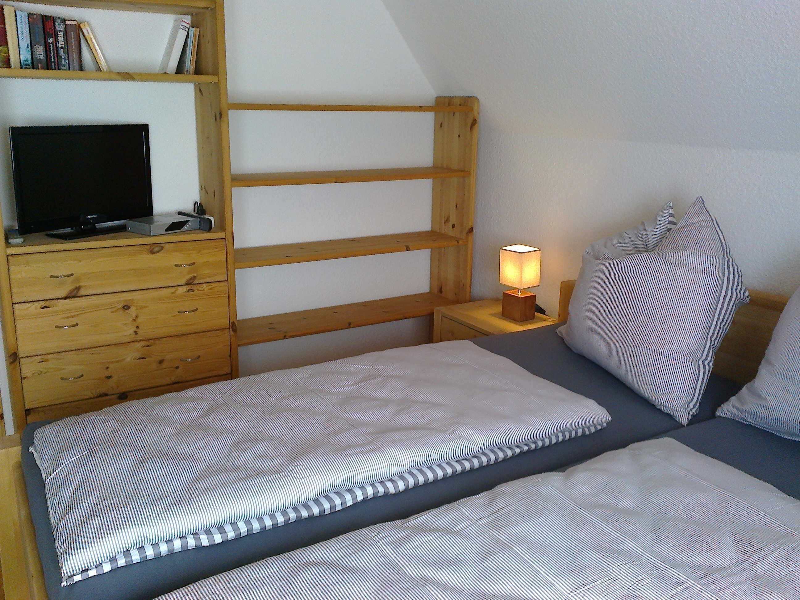 2 bedrooms