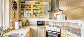 Lovely home in Blåvand with WiFi