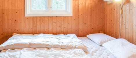 3 chambres, accès au Wi-Fi (inclus), literie fournie