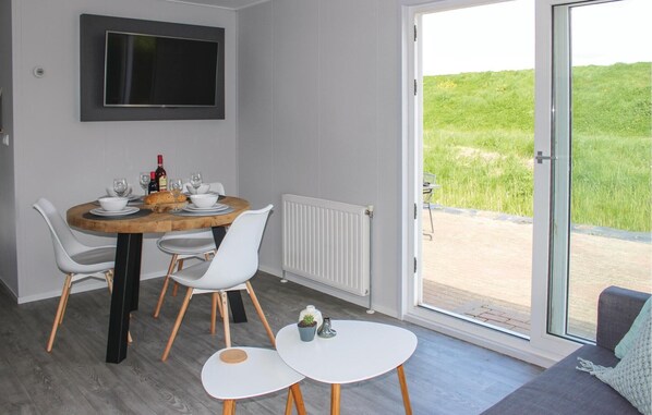 Dining - 1 bedroom lovely home in Sint-Annaland (Sint-Annaland)
