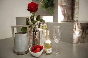 Luokittelematon kuva, 3 kautta 47, painike