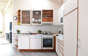 Kühlschrank, Herdplatte, Geschirrspüler