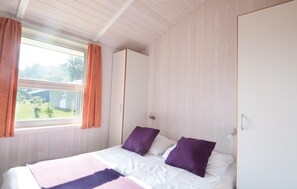 4 chambres, lit de bébé portatif, accès au Wi-Fi (inclus)