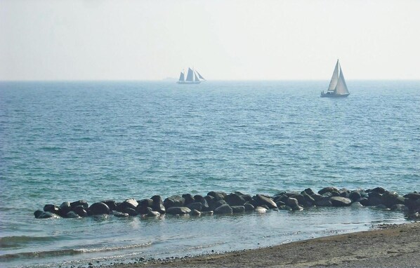 In Strandnähe, Angeln