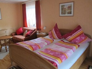 2 Schlafzimmer, Zimmersafe, BettwÀsche
