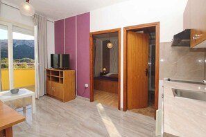 Interior - Holiday apartment with balcony and air conditioning (Baška)