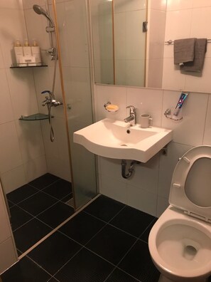 Standard Room | Bathroom sink