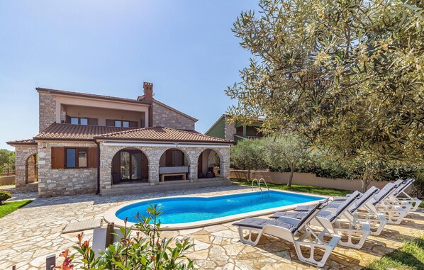 Pool - Beautiful home in Galizana with WiFi (Galizana)