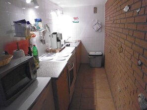 Réfrigérateur, micro-ondes, four, lave-vaisselle