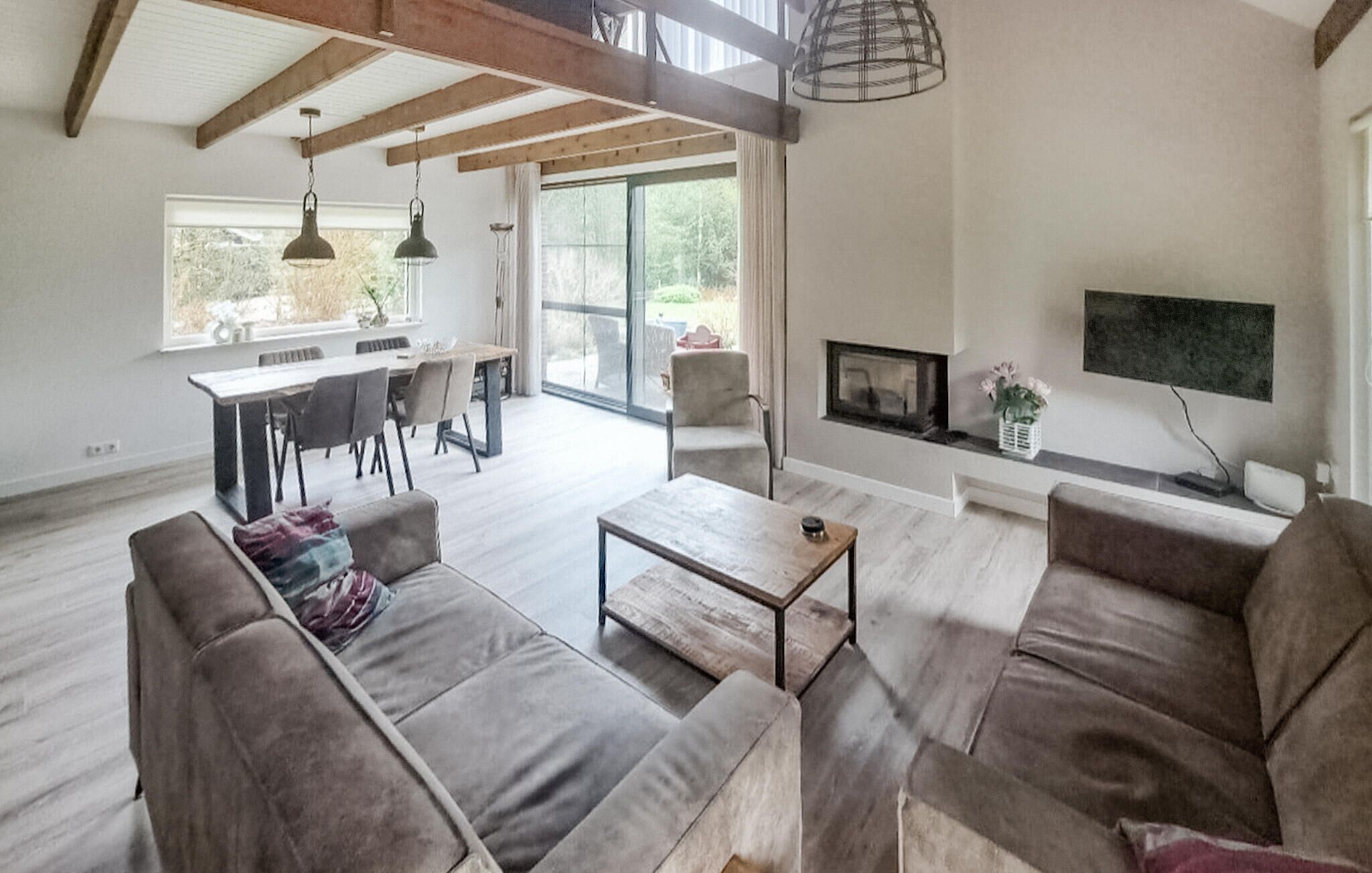 تلفزيون، مدفأة