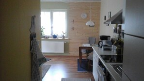 Fridge, oven, dishwasher