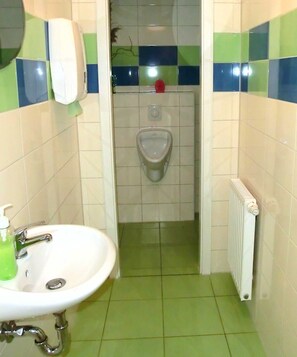 淋浴设施、毛巾