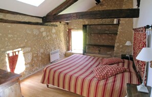 2 Schlafzimmer, Reisekinderbett, kostenloses WLAN, Bettwäsche