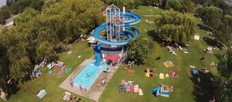 Holiday home for 8 people with barbecue and garden