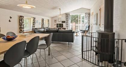 4 huonetta Kiinteistövälitys Ulfborg