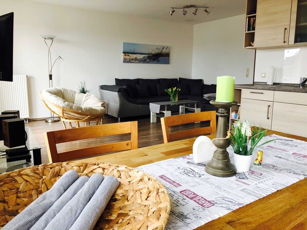 Unclassified image, 1 of 9, button