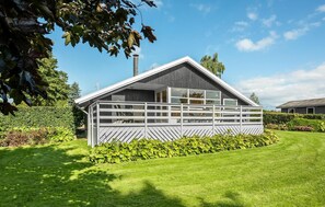 Exterior - Gorgeous home in Hejls with WiFi (Hejls)