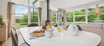 Beautiful home in Hejls with WiFi