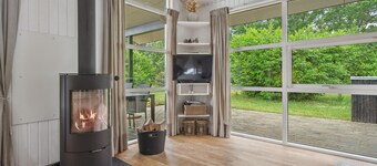 Beautiful home in Hejls with WiFi