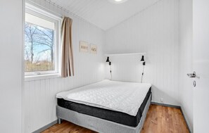 4 chambres, lit de bébé portatif, accès au Wi-Fi (inclus)