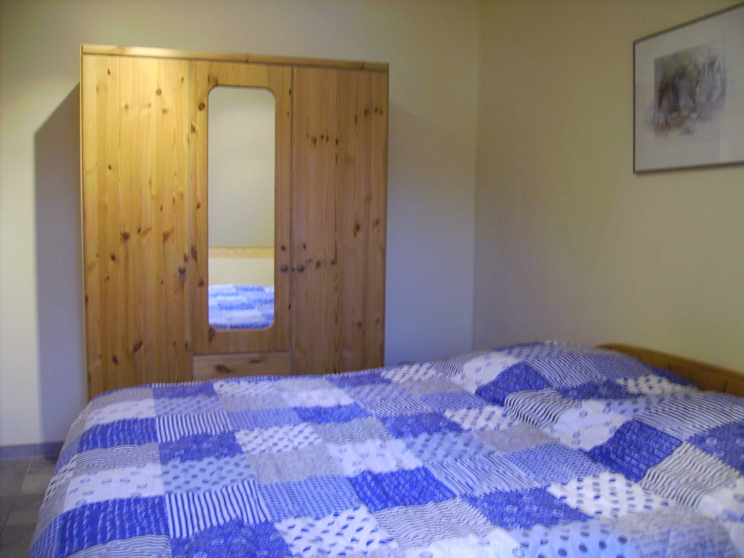 2 bedrooms, travel crib, WiFi