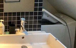Shower - 2 bedroom nice home in Assens (Assens)