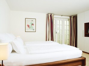 3 Schlafzimmer, Bügeleisen/Bügelbrett, Reisekinderbett, WLAN