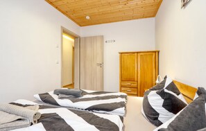 2 Schlafzimmer, Reisekinderbett, kostenloses WLAN