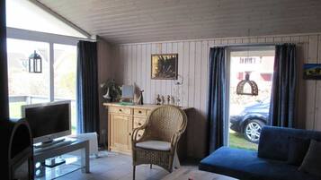 Platt-tv och eldstad