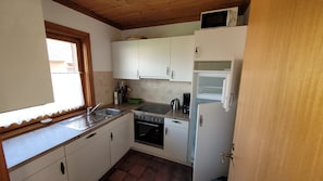 Frigorifero, microonde, forno, lavastoviglie