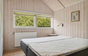 5 Schlafzimmer, Reisekinderbett, kostenloses WLAN