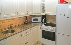 Refrigerador, microondas, parrilla de estufa y lavavajillas 