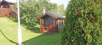 Nice home in Malmköping with kitchen