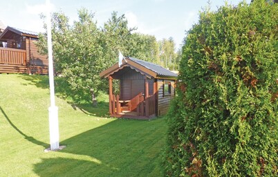 Nice home in Malmköping with kitchen