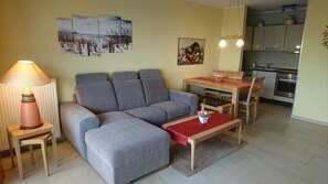 TV - (246) 3-room apartment - apartment complex holiday dreams (Kühlungsborn)