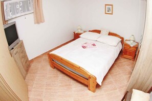 2 bedrooms, WiFi - Holiday apartment with sea view (Mastrinka)