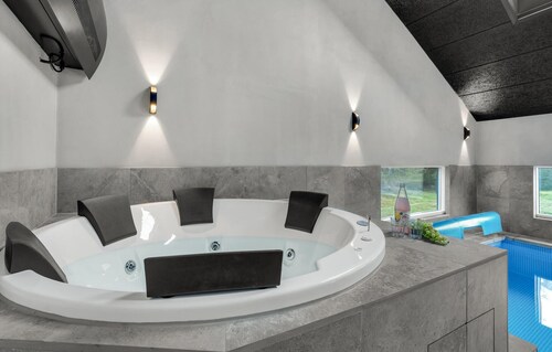 Lovely home in Rømø with sauna