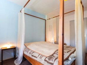 2 soveværelser, skrivebord, weekendseng