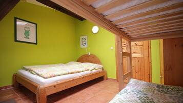 2 Schlafzimmer, Reisekinderbett, WLAN, Bettwäsche