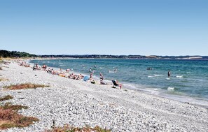 Nära stranden och fiske