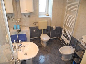 Dusche, Bidet